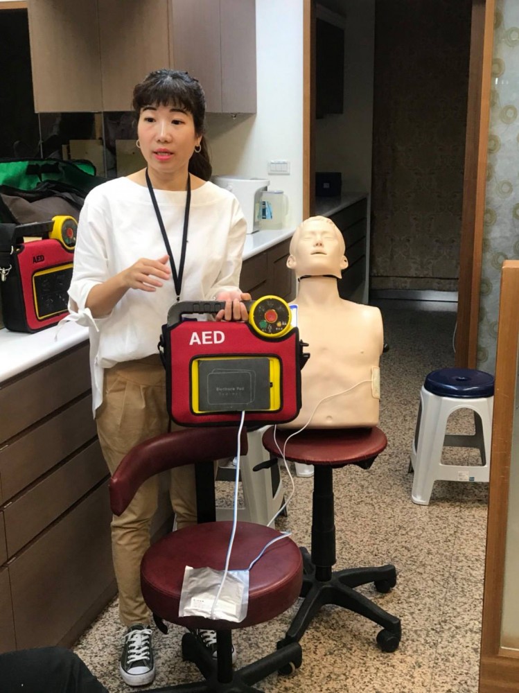 世樺牙醫診所AED心肺復甦術訓練