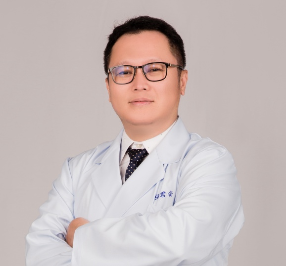 張君安醫師